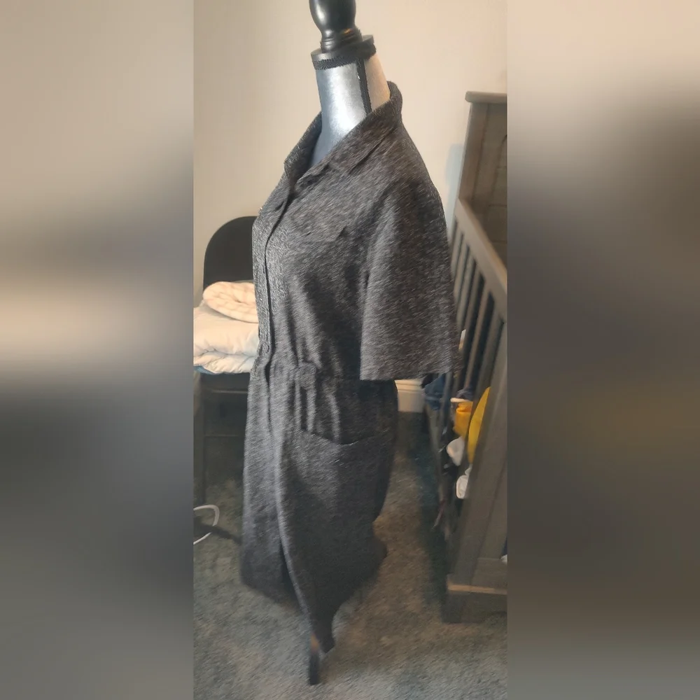Dress - Picture 2 of 4
